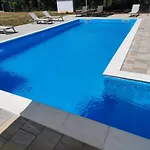 Ella Villa *