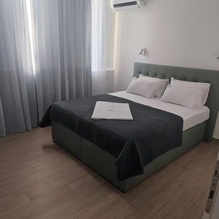 Ella Willa Ljubuški